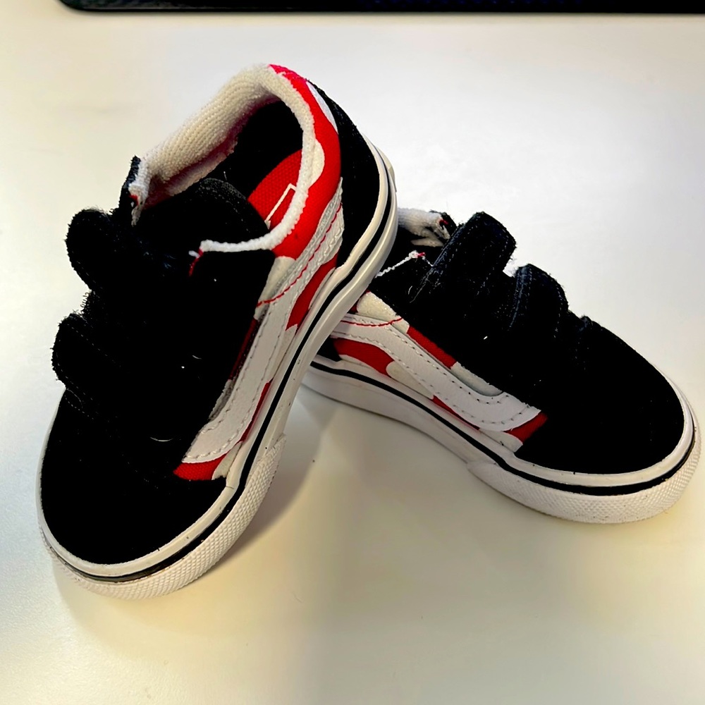 Vans Minnie Mouse shoes size 4 baby